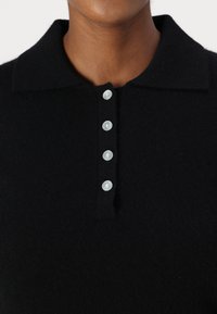 pure cashmere CLASSIC SWEATER - Pullover - black