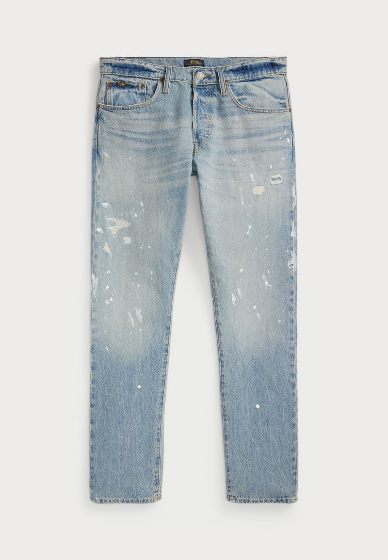 Jeans in denim azzurro chiaro con vestibilità rilassata, aree strappate, macchie di vernice e un leggero sbiadimento. Design standard a cinque tasche.