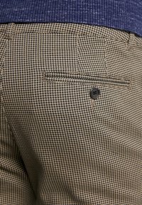 Pier One Chinos - brown