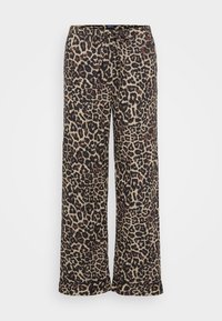 Breyte bukser i leopardmønster laget av mykt stoff, med snor i livet, og et teksturert mønster av mørkebrune og svarte flekker på beige.