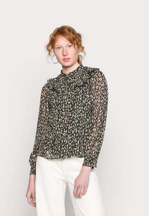 Blusa preta com estampado de leopardo em branco e bege, com decote franzido, mangas longas e punhos elásticos. Tecido leve e semi-transparente.