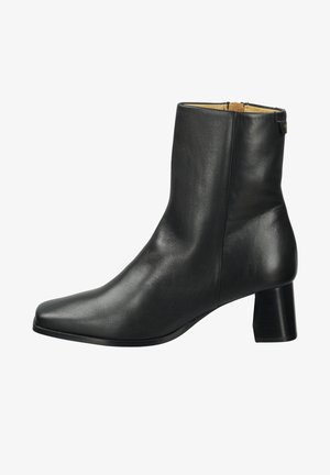 GANT, KEYLA - Stiefelette - black