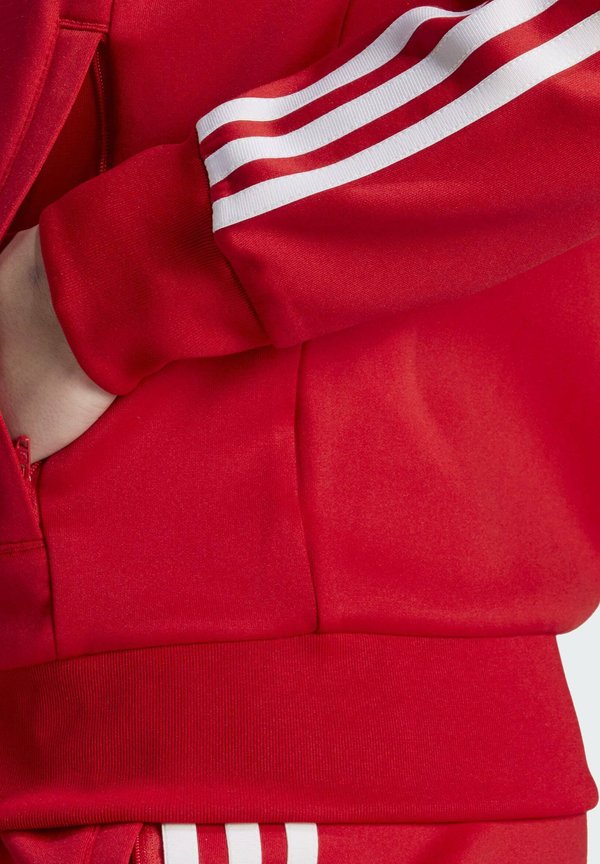 ADICOLOR CLASSICS SUPERSTAR TRACK - Zip-up sweatshirt - better scarlet3