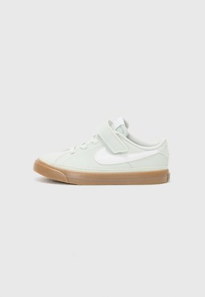 COURT LEGACY UNISEX - Sneakers basse - light silver-coloured/white/gum dk brown