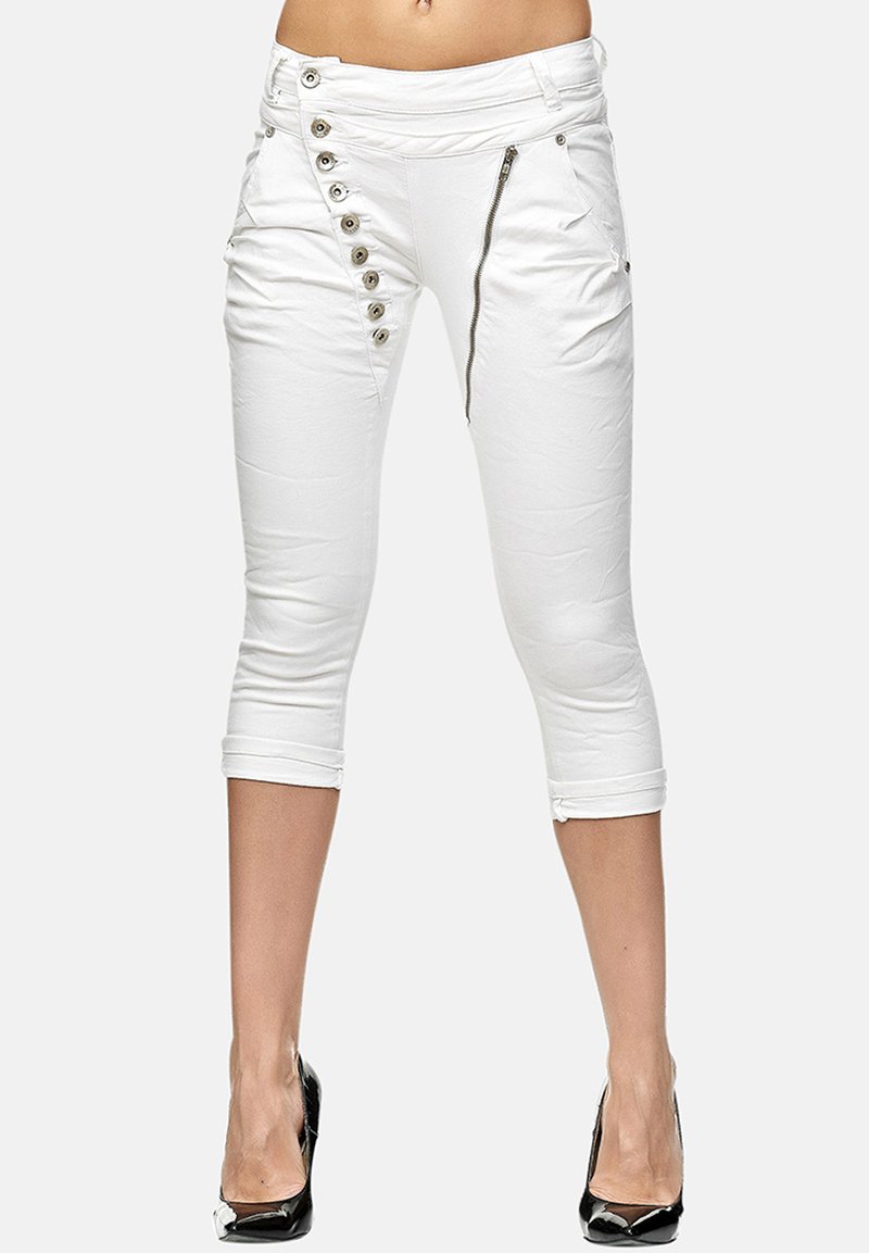 Elara CAPRI - Shorts vaqueros - weiß