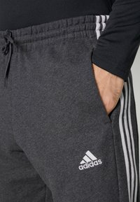 adidas Sportswear Träningsbyxor - grey