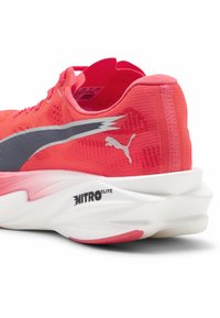 Puma DEVIATE NITRO ELITE 4 WNS - Chaussures de running sur route ...