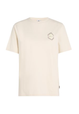 Kreemikirjaga puuvillane T-särk lühikeste varrukatega, ümmarguse kaelusega ja rinnal on graafiline logo, millel on sakilised servad.