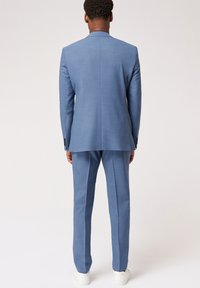 ROY ROBSON COLOURED SUIT IM SLIM FIT - Kostuum - hellblau