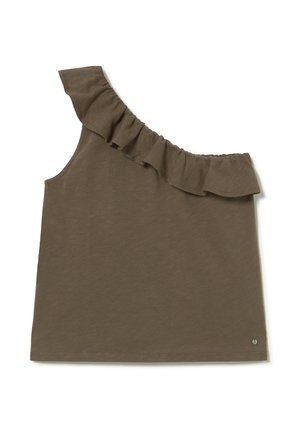 Top sin mangas de un solo hombro en verde oliva con un escote fruncido y un pequeño logo metálico cerca del dobladillo sobre un fondo blanco.