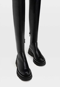Stradivarius Botas mosqueteras - black