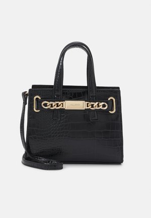 guess carabel xbody flap