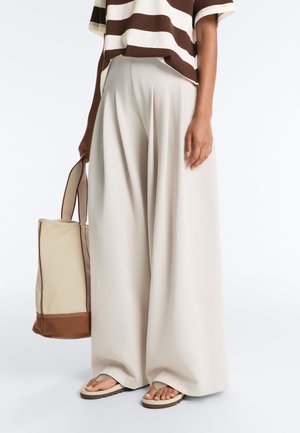 OYSHO, WIDE-LEG PIQUE TROUSERS PLEATS - Housut - sand