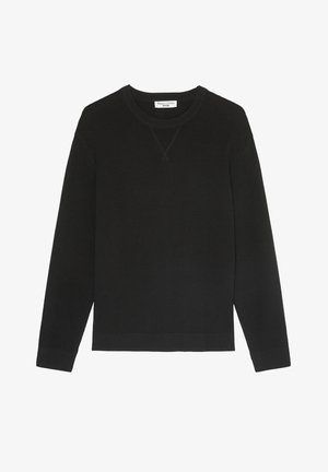 Zwarte trui met lange mouwen en ronde hals, voorzien van een geribbelde textuur en een klein V-vormig steekdetail onder de kraag, met het label Marc O’Polo Denim.