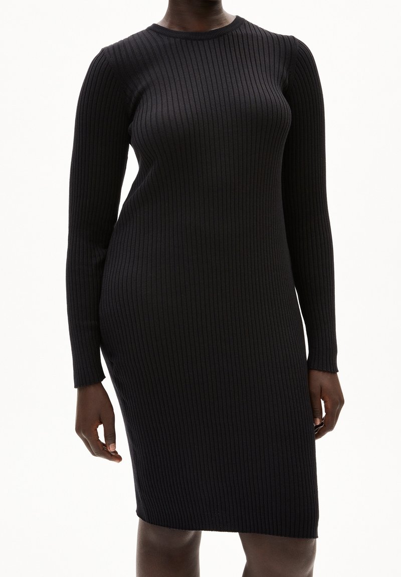 ARMEDANGELS Robe fourreau - black