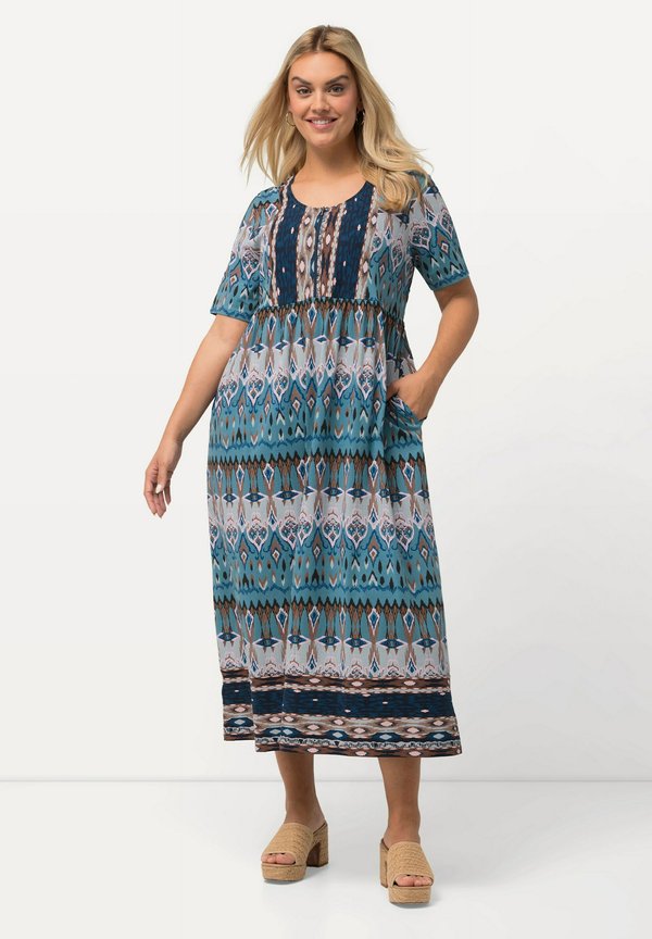 IKAT-INSPIRED SHORT SLEEVE - Jerseykleid