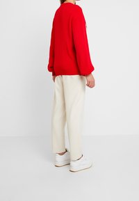 Missguided Strickpullover - red