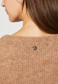Mos Mosh THORA V-NECK - Cardigan - cinnamon swirl