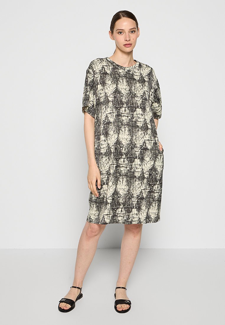 ASPESI Jurk meerkleurig ASPESI Jurk meerkleurig