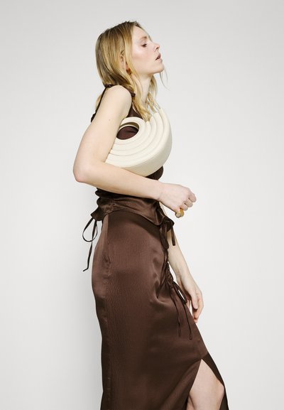 Elleme SHOULDER STRAP TOP - Blouse - brown