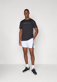 Endless ACE  - T-skjorte til trening - black
