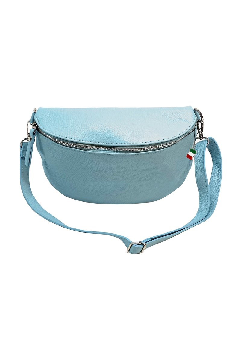 Helleblaue Leder-Crossbody-Tasche mit runder Form, Reißverschlussverschluss oben, verstellbarem Tragegurt und kleinem Detail mit italienischer Flagge. Strukturiert Oberfläche.