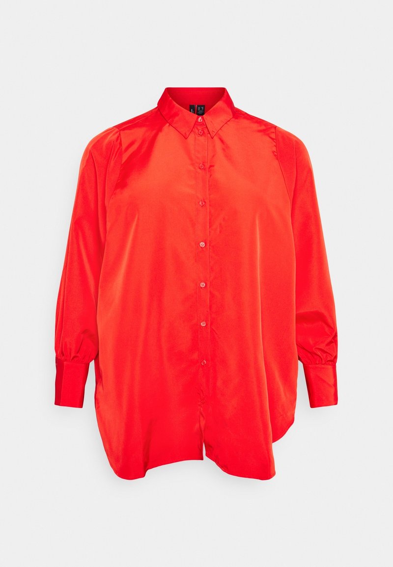 Chemise en soie rouge à boutons avec col classique, manches longues et coupe ample. Caractérisée par un ourlet arrondi et des poignets à boutons.