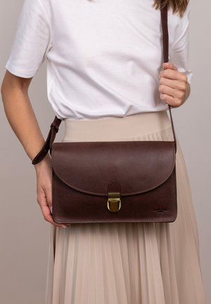 Gusti Leder ZOEY - Skuldertasker - burgundy