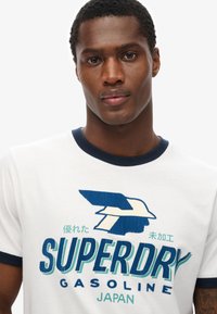 Superdry & Co MODERN INDUSTRY - Camiseta estampada - optic
