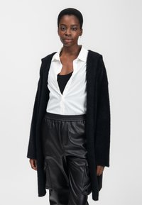 INFLUENCER Abrigo de invierno - black