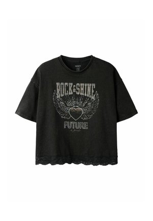 Czarny krótki T-shirt z krótkim rękawem z napisem „Rock & Shine Future is female”, grafiką skrzydlatego serca i koronkową lamówką na dole.