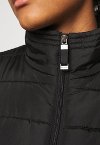 Vero Moda Smanicato - black