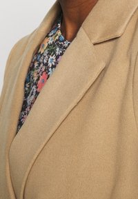 VILA Cappotto classico - beige