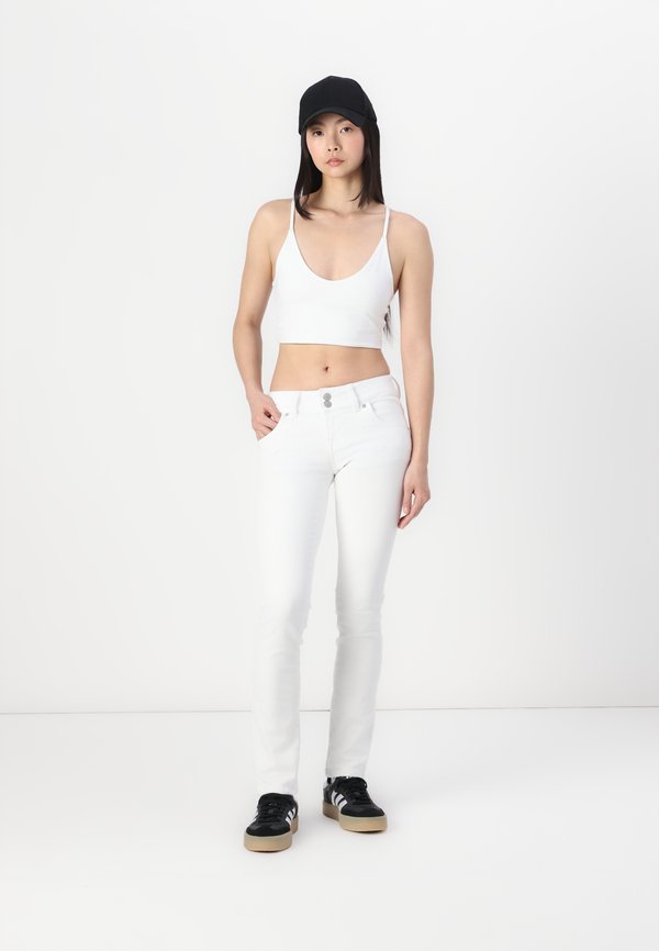 LOW RISE - Slim fit jeans4