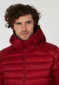 Sail Racing HOOD SPRAY - Dunjacka - deep red