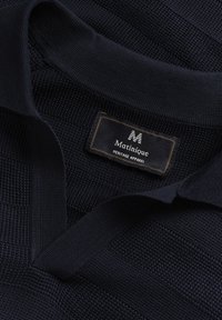 Thumbnail Image 6
