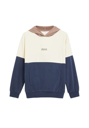 Sweat à capuche avec haut beige, bas et manches bleu marine, capuche marron, poche avant et petit texte sur la poitrine.