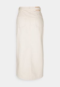 Kermankvit denimskjørt med rett snitt, to baklommer og sydd detaljer. Holdbart stoff med en glatt tekstur.