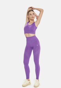 Cardio Bunny CHILL CROP - Top - purple