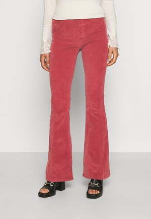 PULL ON FLARE - Bukse - garnet royale