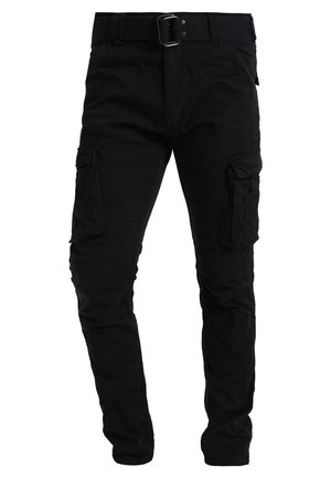 Sorte cargo bukser med bælte, der har flere sidelommer, slim fit og struktureret stof. Designet understreger funktionalitet og holdbarhed.