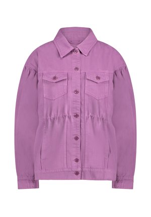 Paarse denimjas met een kraag, twee borstzakken, elastische taille en knoopsluitingen. Heeft een soepele textuur en lange mouwen.