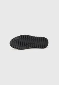 Marco Tozzi Bottines compensées - black comb