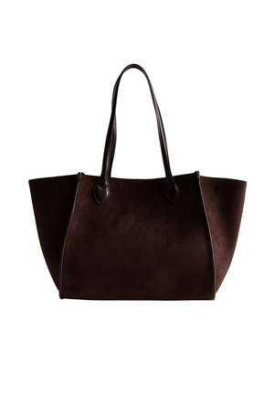 Mørkebrun stor tote taske med lange håndtag og en let trapezform, lavet af blødt ruskindsmateriale.