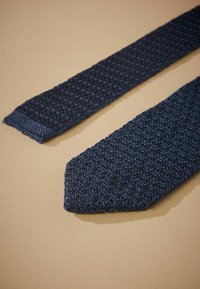 SIGNATURE ITALIAN TEXTURED  - Kaklaraištis - navy