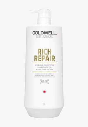 Goldwell Dualsenses Rich Repair conditionerfles met pomp, ontworpen voor het herstellen en beschermen van beschadigd haar, 1 liter formaat.