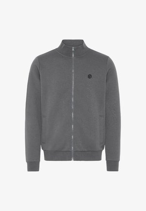 Šedá mikina na zip s vysokým límcem, s černým logem na hrudi, bočními kapsami a měkkým, texturovaným povrchem.