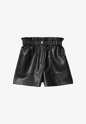 Zwarte nepleer shorts met een elastische tailleband, twee voorknopzakken en een gladde, glanzende textuur.