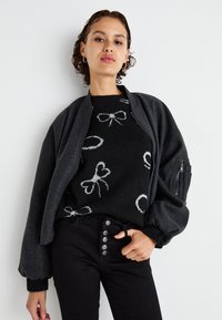 ONLY ONLLOUI BOW - Pulover - black/cloud dancer