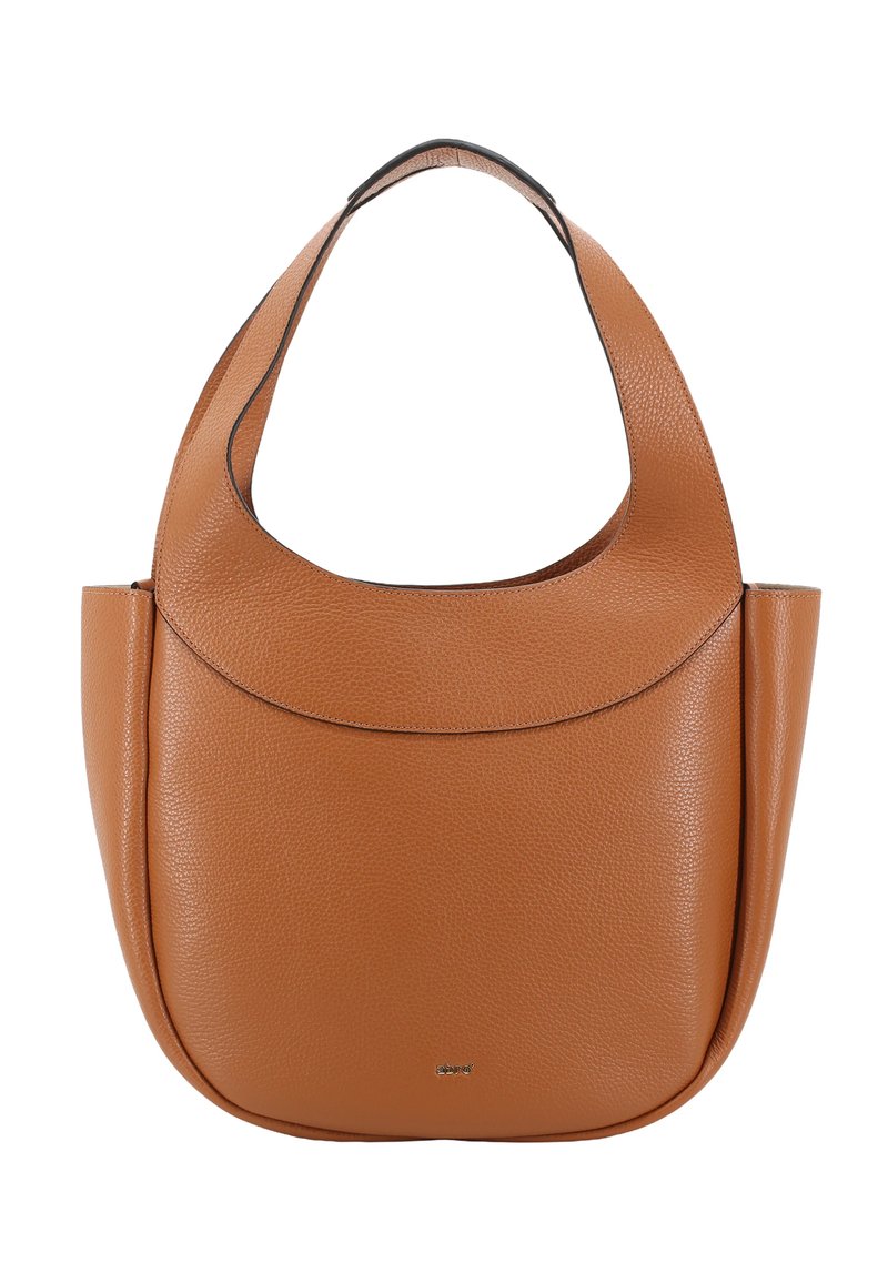 Braune Leder-Tote-Tasche mit glatter, strukturierten Oberfläche. Halbrunder Öffnung und breitem Tragegurt, mit minimalem Markenakzent auf der Vorderseite.